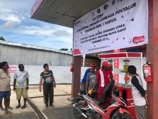 Warga Ayamaru Utara...