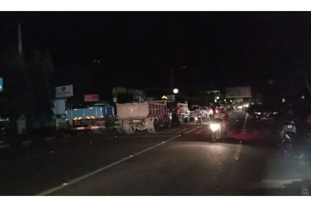 PLN Padamkan Penerangan...