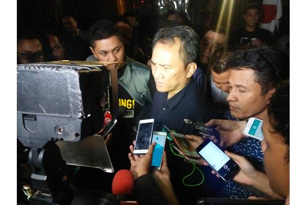 Andi Arief Mengaku Rumahnya...