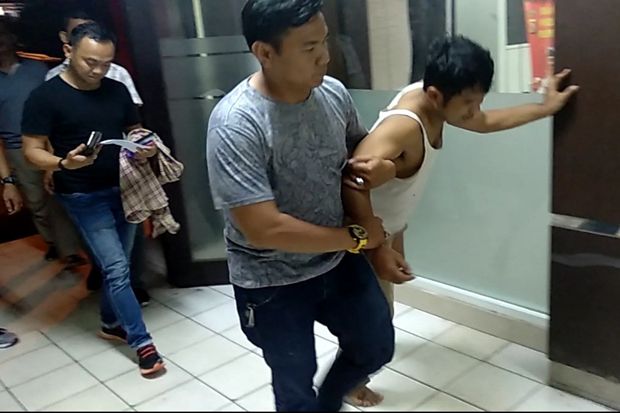 Polisi Tembak Pencuri...