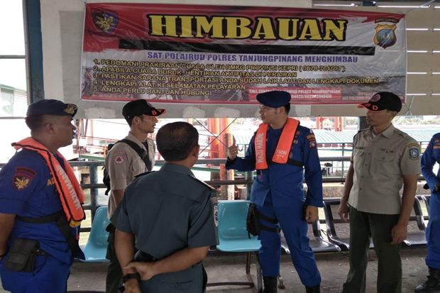 Cuaca Buruk, Polres...