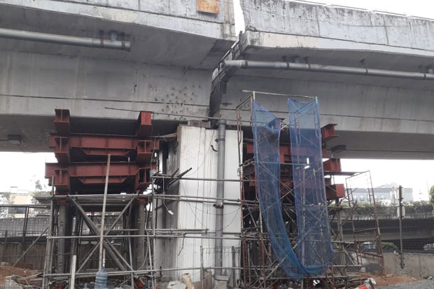 Molor, Pembukaan Flyover...