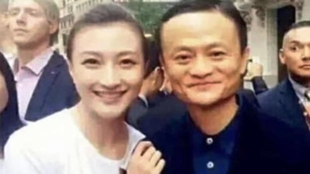 Tong Wenhong, Wanita...