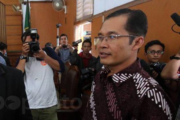 Teror Bom, Polisi dan...
