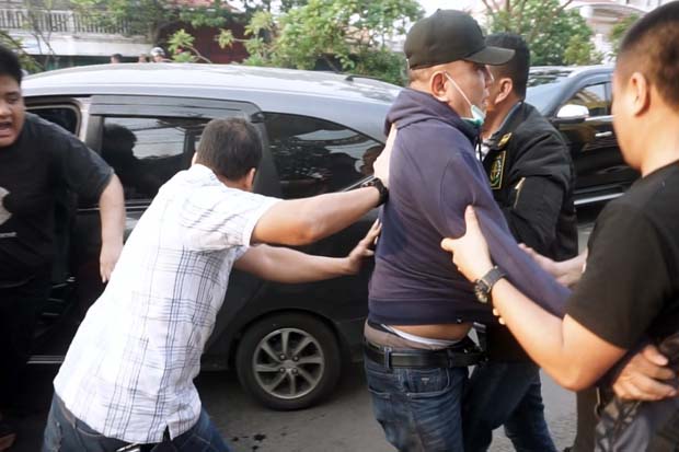 Usai Diperiksa Kejari,...
