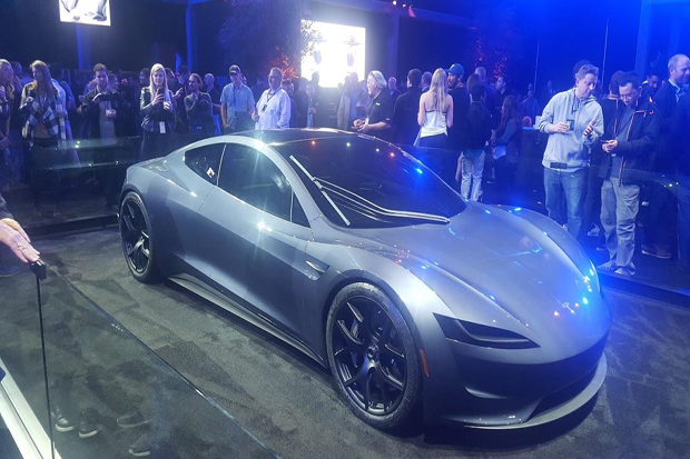 Elon Musk Pastikan Tesla...