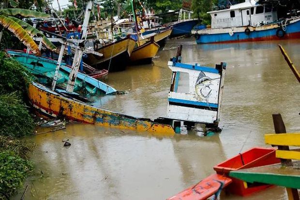 Korban Tsunami Selat...