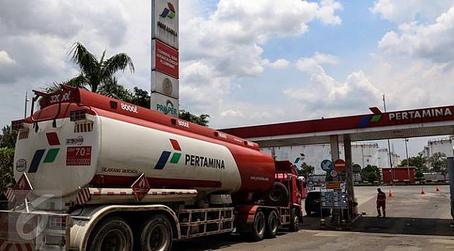 Aksi Demo Supir Truk...