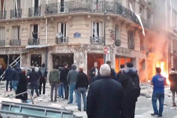 Ledakan Dahsyat di Paris...