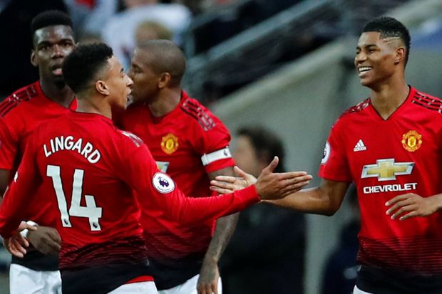 Permalukan Spurs, United...