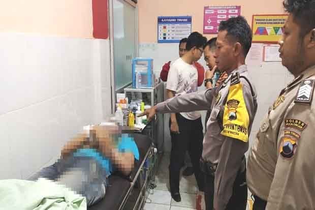Putus Cinta, Pemuda...