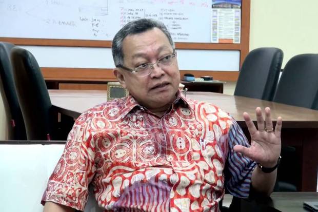 Pakar Ekonomi UGM A...