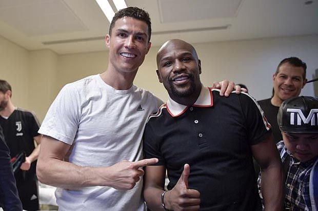 Mayweather Jr Ikut Rayakan...