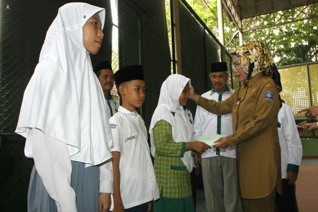 Turunkan Angka Pengangguran,...