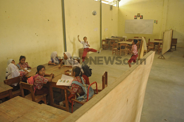 11.520 Ruang Kelas SD-SMP...