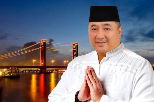 Benny Tatung Dorong...