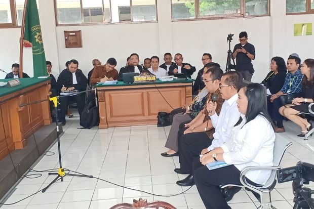 Sidang Suap Meikarta,...