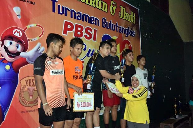 Bupati Kobar Tutup Turnamen...