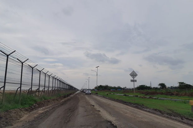 Rusak Parah, Jalan Parimeter...
