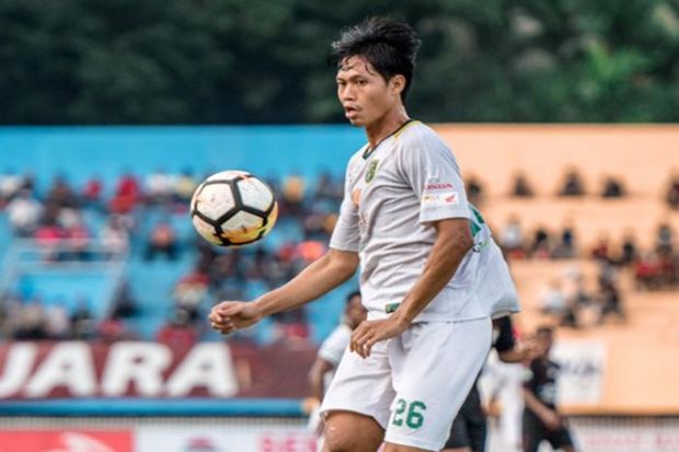 Rishadi Fauzi Striker...