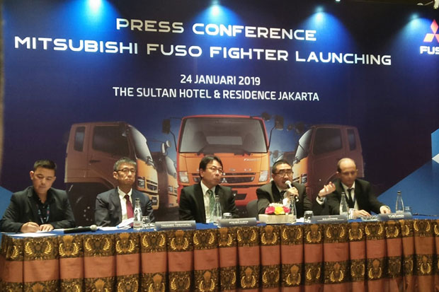 Mitsubishi FUSO Resmi...