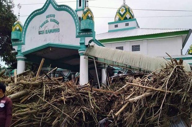 Banjir Sulsel, 59 Orang...