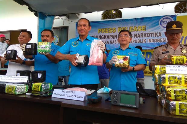 Bongkar Jaringan Narkotika...