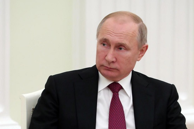 Bela Maduro, Putin Kecam...