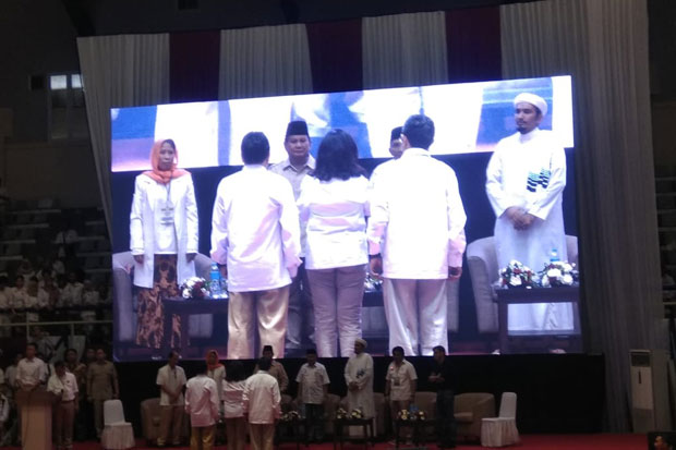 Alumni Perguruan Tinggi...