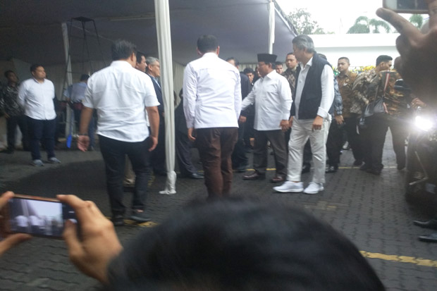 Sandiaga Pulang, Giliran...