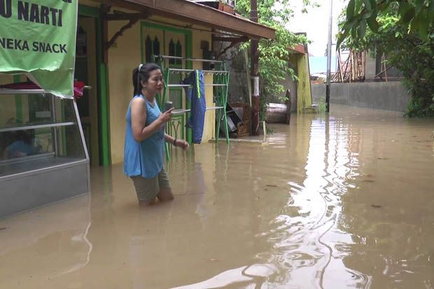 Hujan Seharian, Sungai...