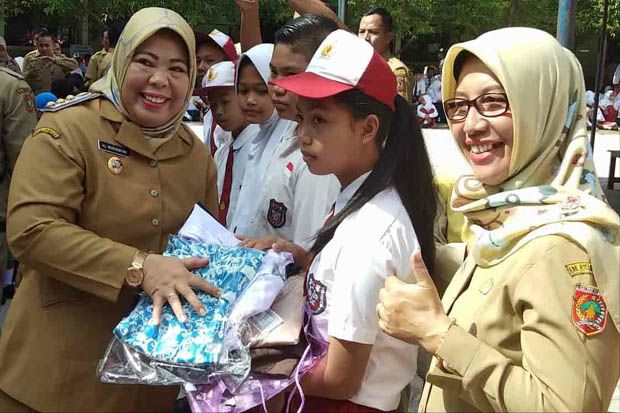 Bupati Kobar: 2019 Seluruh...