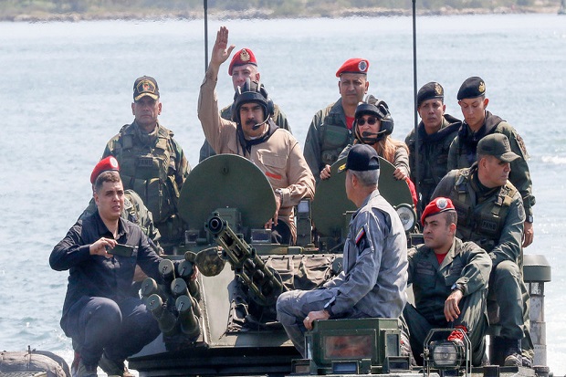 Ditekan AS Cs, Maduro...