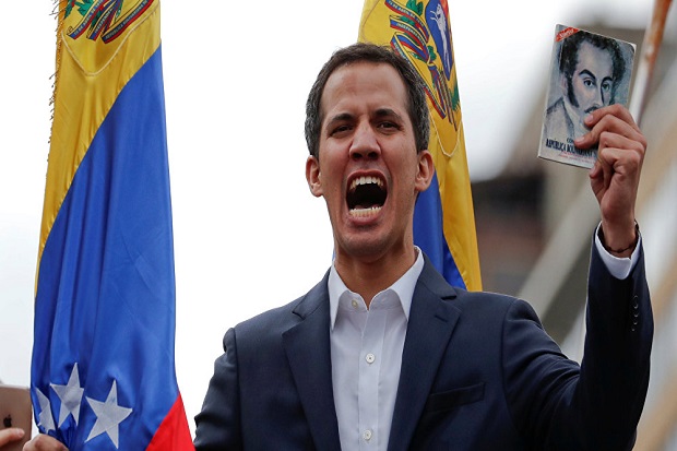 Lengserkan Maduro, Oposisi-Militer...