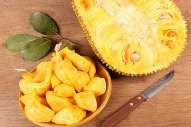 Nangka Jadi Makanan...