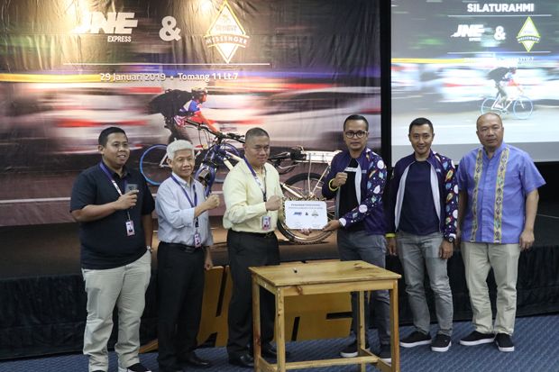 Paket Kurir Sepeda Meningkat,...