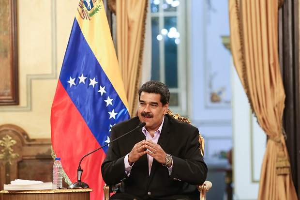 Hentikan Krisis, Maduro...