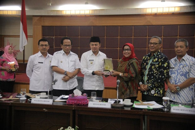Bertemu Bima Arya, Ade...