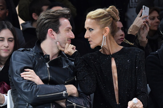 Celine Dion Beri Lampu...