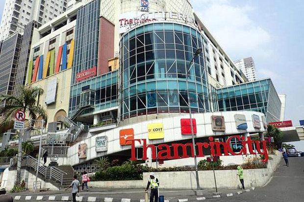 Rayakan HUT, Thamrin...