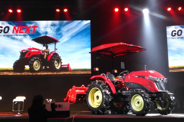Berteknologi, Traktor...