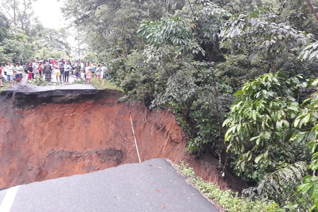 Jalan Ambles, Akses...