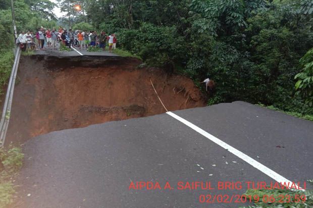 Mengerikan! Jalan Lintas...