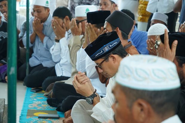 Ziarah ke Makam Sultan...
