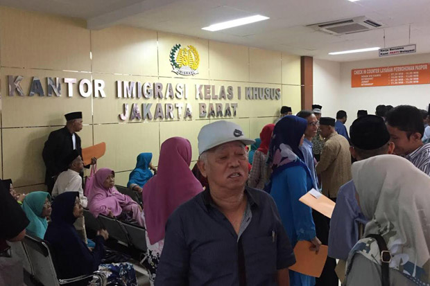 Antisipasi Antrean Panjang,...