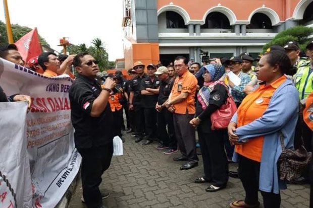 PT Pos Indonesia Bakal...