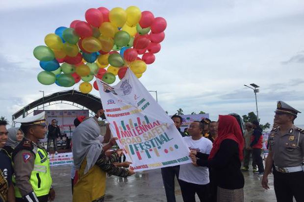 Bupati Pasangkayu Mengajak...