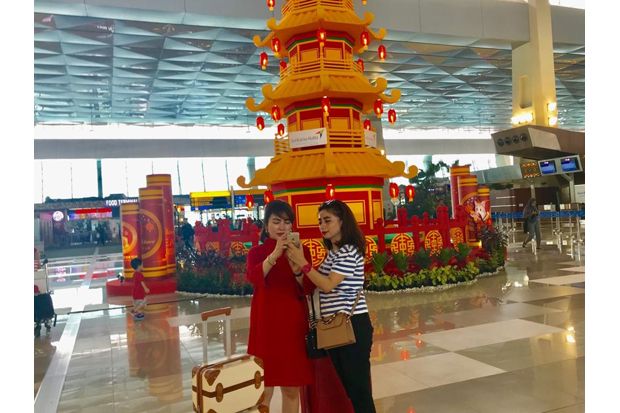 Pagoda Raksasa & Badut...