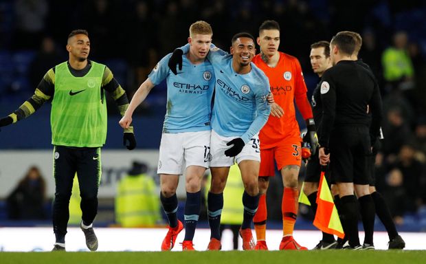 Guardiola Girang Manchester...