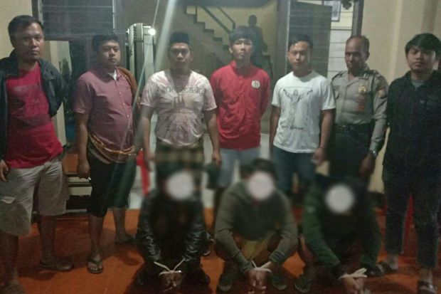 Asyik Pesta Ganja, 3...